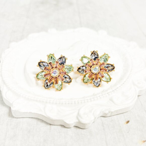 Multi color earrings, Multi color flower stud, Bridal multi color earrings, Gift - Picture 4 of 7